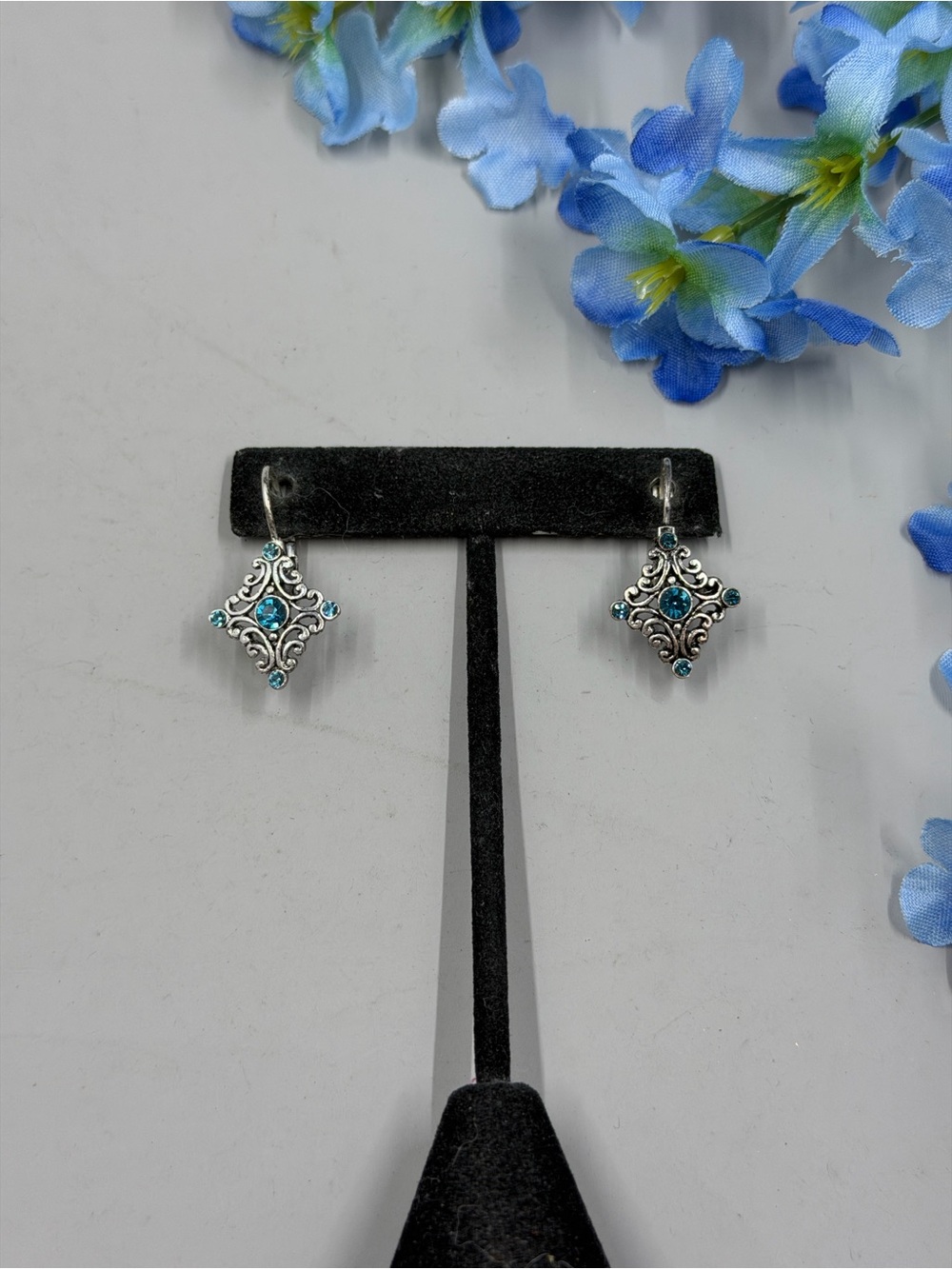Genuine Crystal Filigree Design Vintage Latchback Style Earrings